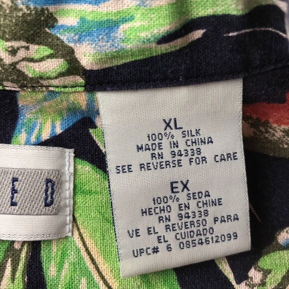 Untied Mens Hawaiian Shirt Size XL 100% Silk Navy Floral Short Sleeve Casual Y2K - Picture 4 of 12